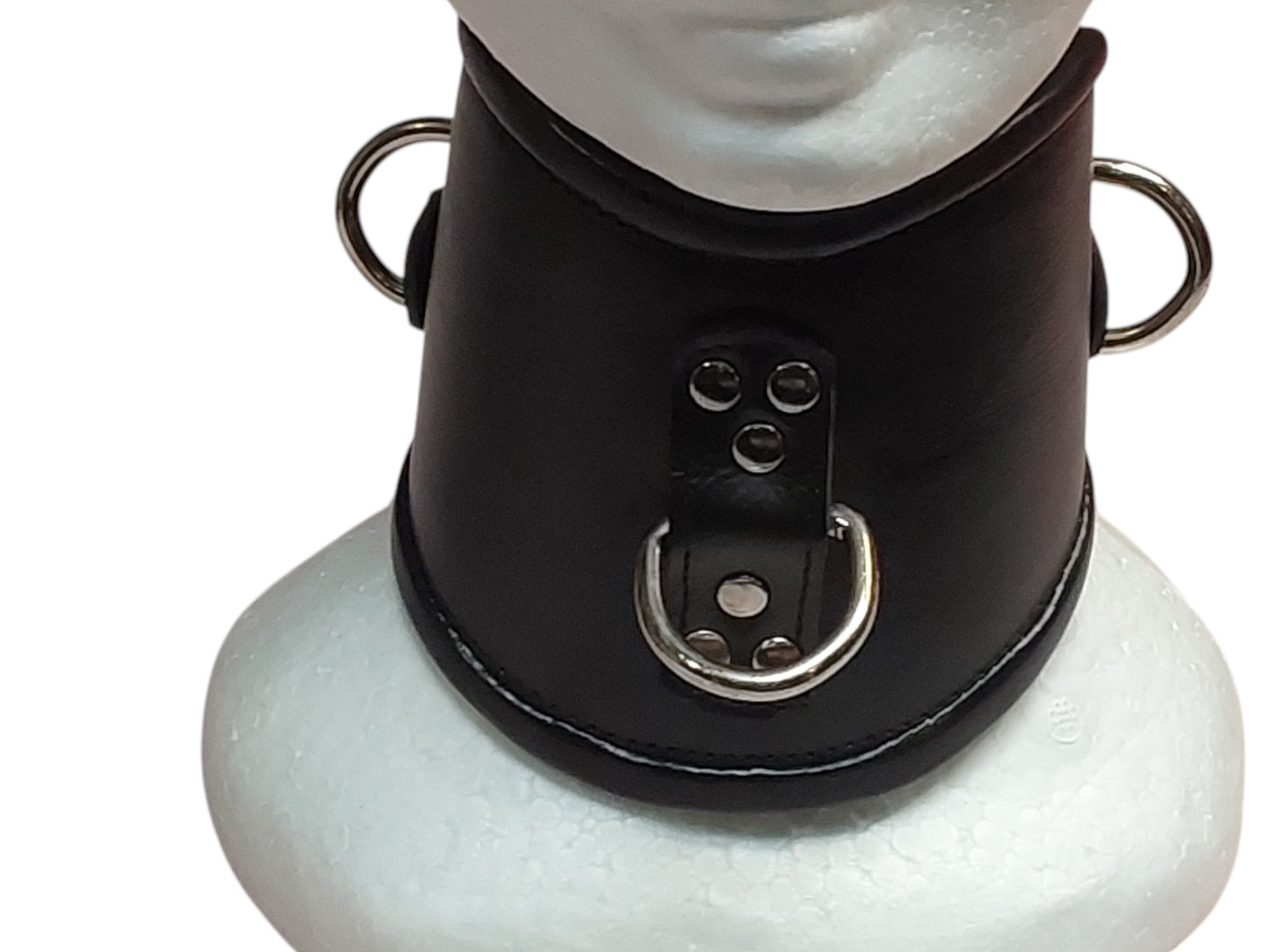 Hand-Made Leather Posture Collar with 3 D-Rings – BDSM Neck Restraint with Chin Support Plate