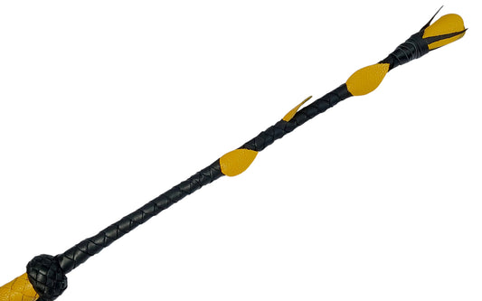 Luxury hand-made leather riding crop with black stem & yellow rose tip. 680 mm, fiberglass core, lightweight and powerful. (Unstitched)
