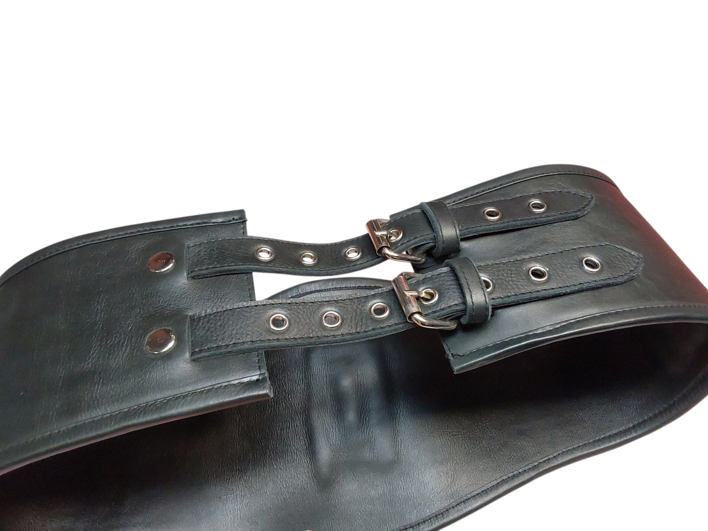 Handmade Leather Cinch Belt  BDSM , Bomdage — 3-Strap with D-Rings (Black/Silver)