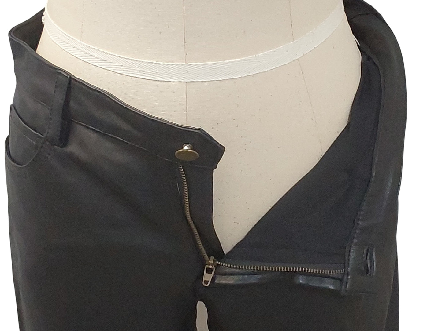 Women's Hand made 100% Leather Jeans , Genuine Luxurious  Soft Lambskin Leather Black Colour , Straight Leg Pants - No legs Zipper .